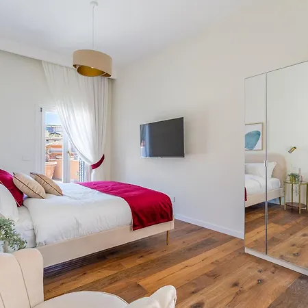 Iflat Luxury Penthouse Near Trevi Fountain