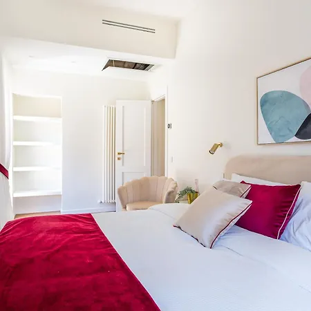 Iflat Luxury Penthouse Near Trevi Fountain Apartment Rome