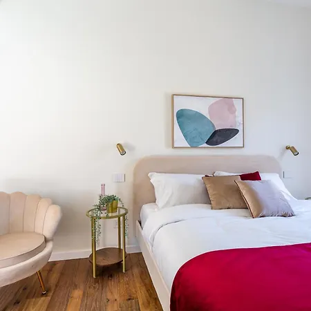 Apartment Iflat Luxury Penthouse Near Trevi Fountain