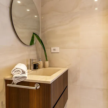 Apartment Iflat Luxury Penthouse Near Trevi Fountain *